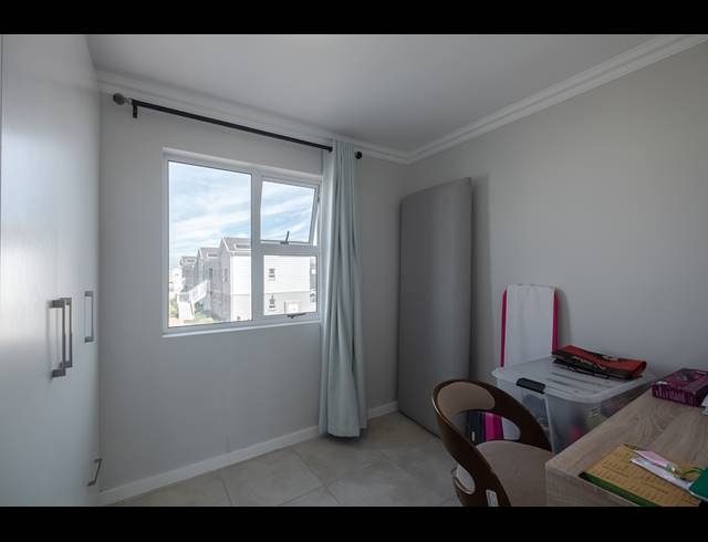 3 BEDROOM TOWNHOUSE TO LET IN SUNNINGDALE